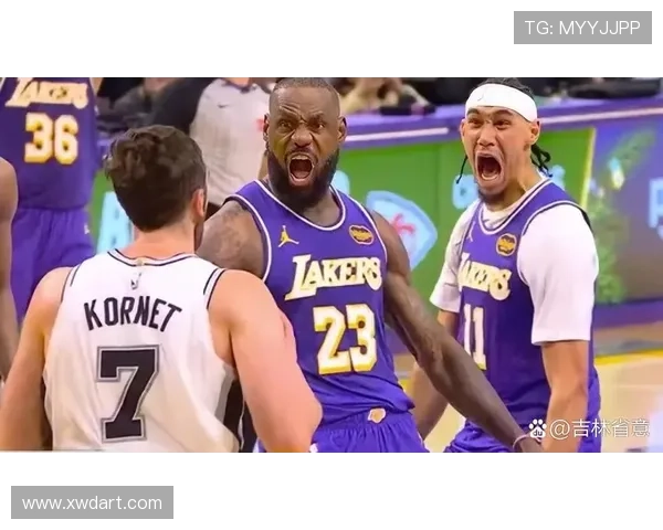 詹姆斯微发力轻松斩获18分7板7助